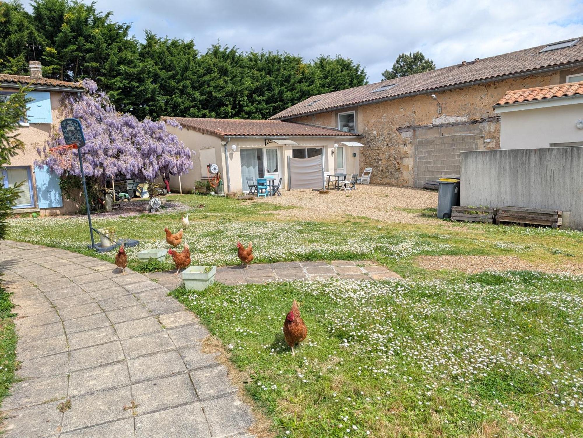 Bel Appartement T2 Climatise Avec Piscine Poitiers-Futuroscope-Creps De Poitiers Vouneuil-sous-Biard Εξωτερικό φωτογραφία